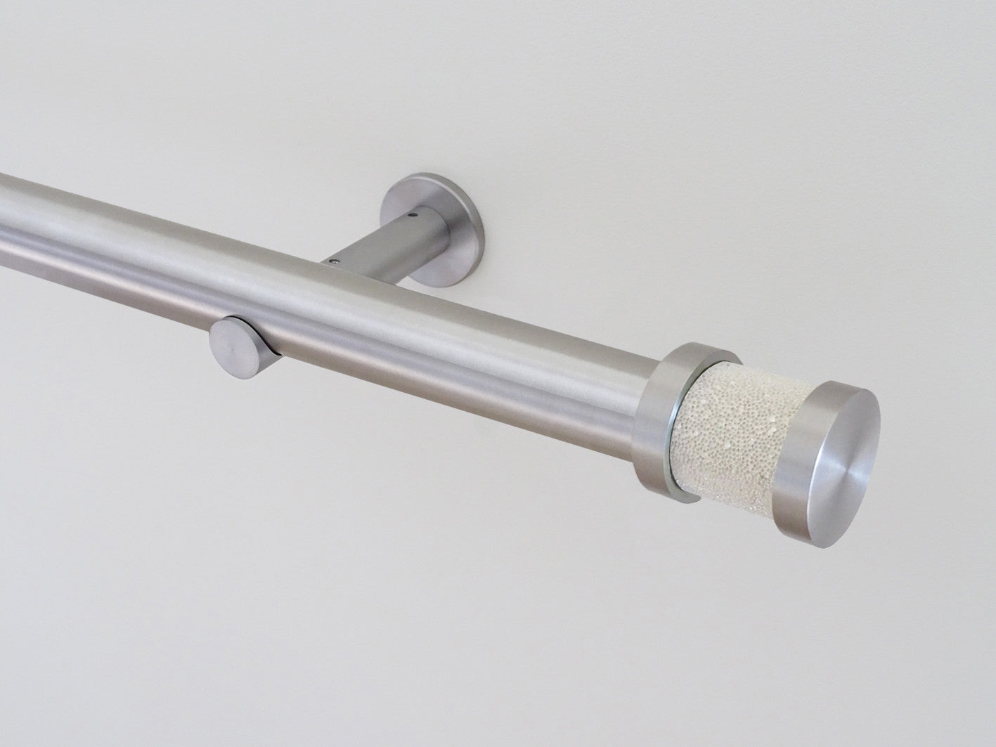 30mm diameter stainless steel curtain pole collection with champagne Groove finials