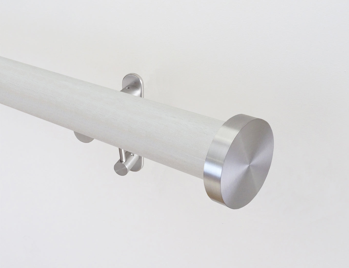 Tracked white wooden curtain pole 50mm with mini disc finials