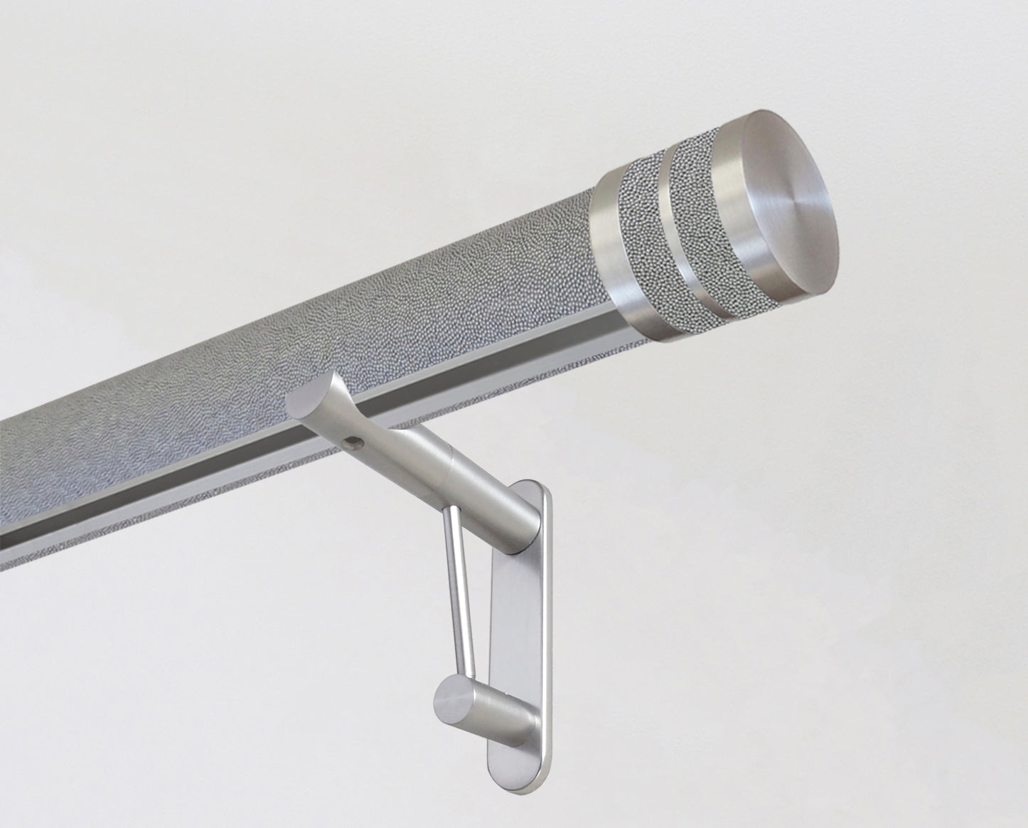 50mm diameter wrapped and tracked dusk pole with shagreen dusk bobbin finials