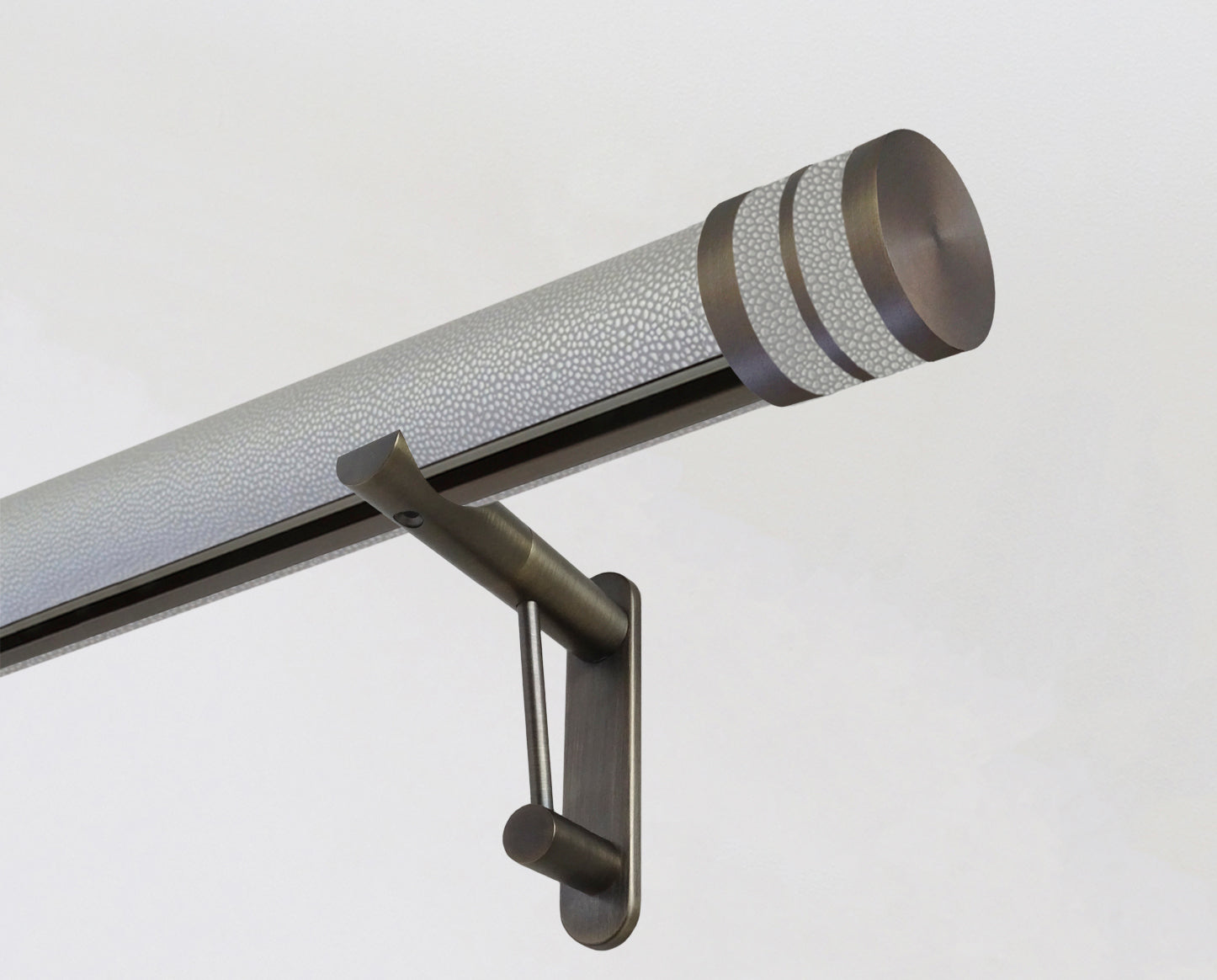 50mm diameter wrapped and tracked pebble pole with wrapped pebble bobbin finials