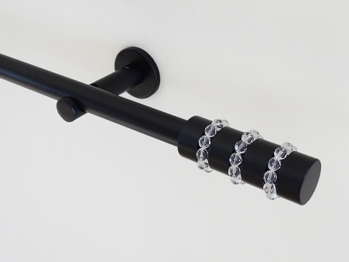19mm diameter black metal curtain pole set with clear beaded finials