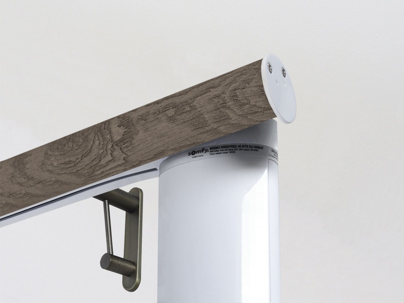 Motorised electric curtain pole in brazil nut brown driftwood, wireless & battery powered using the Somfy Glydea track | Walcot House UK curtain pole specialists