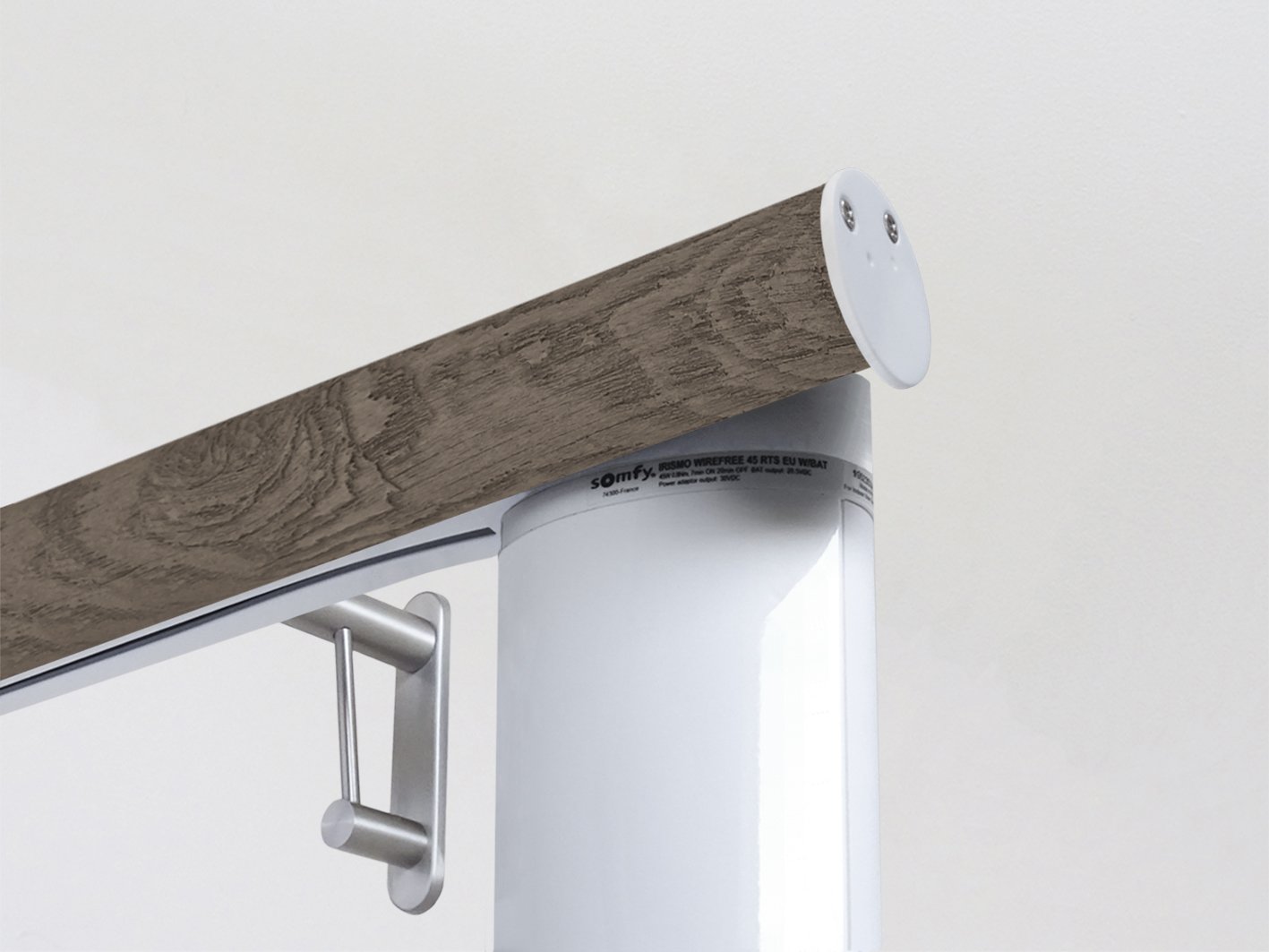 Motorised electric curtain pole in brazil nut brown driftwood, wireless & battery powered using the Somfy Glydea track | Walcot House UK curtain pole specialists