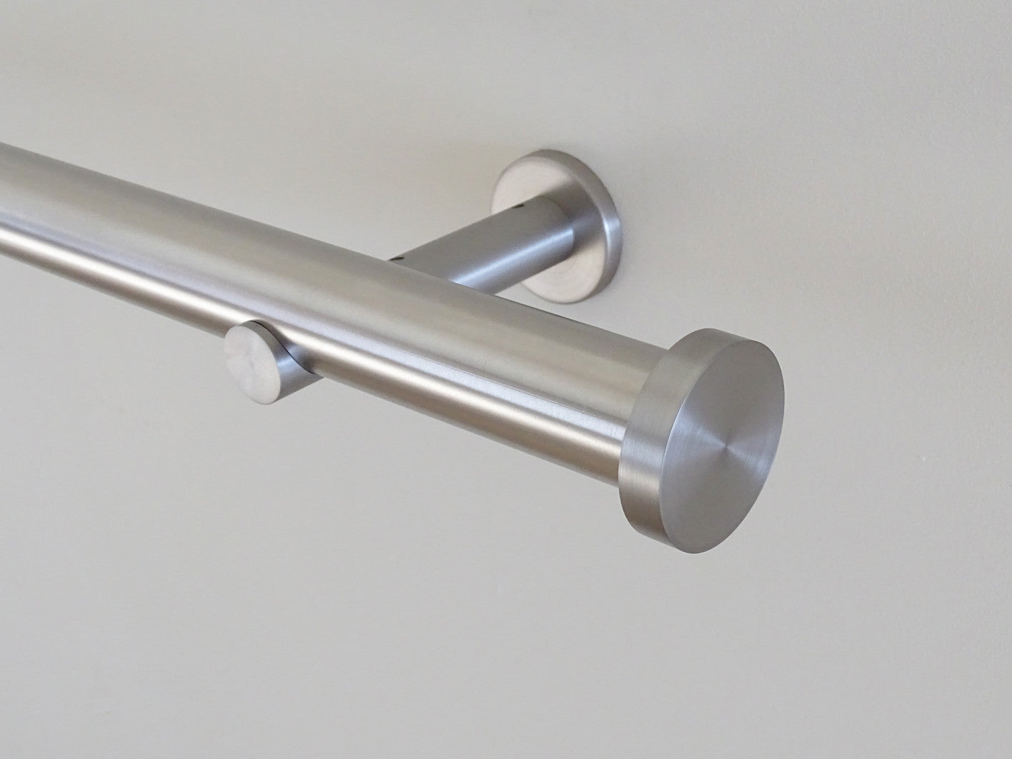 30mm stainless steel mini disc finial on matching pole